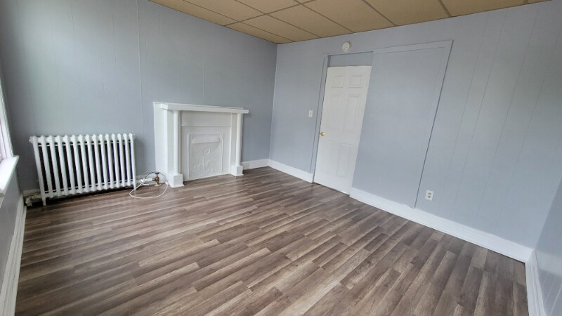 Building Photo - 146 Quail St