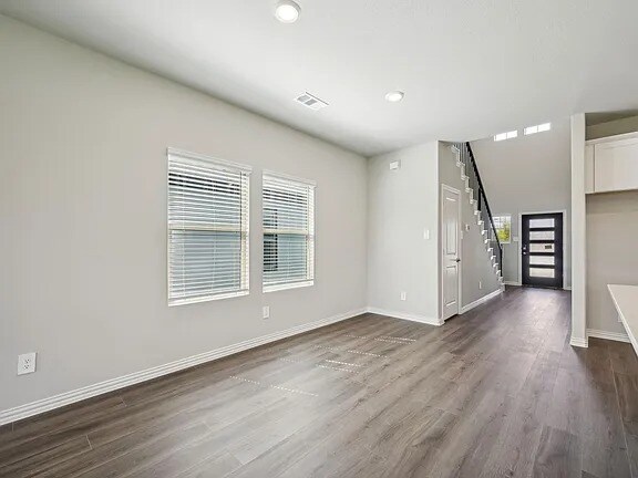 Building Photo - 518 Willet Dr