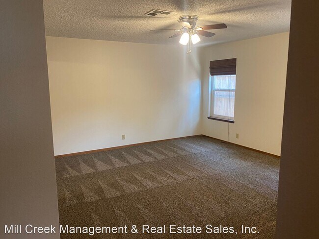 Building Photo - 3 br, 2 bath House - 1035 S. Regina