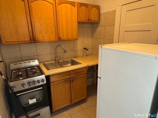 Building Photo - 631 Colorado Ave