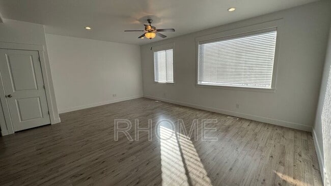 Building Photo - 386 Willow Leaf Rd