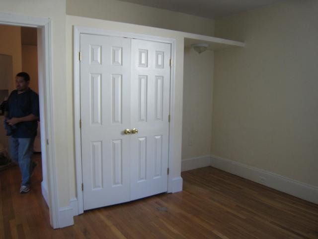 Building Photo - 62 Egmont St