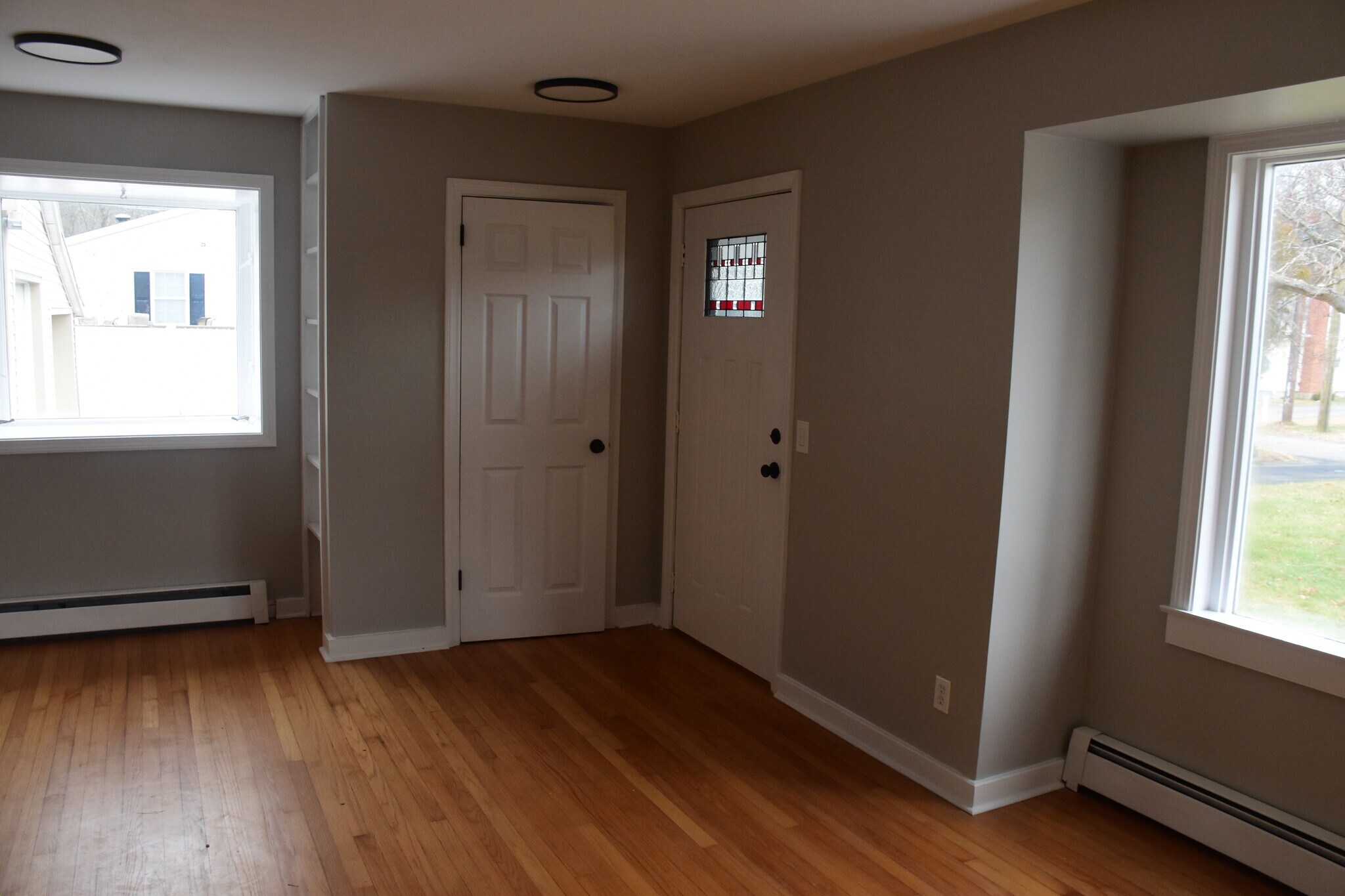 Building Photo - 75 Fairview Dr