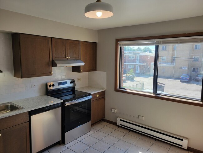 Building Photo - 1257 Harding Ave