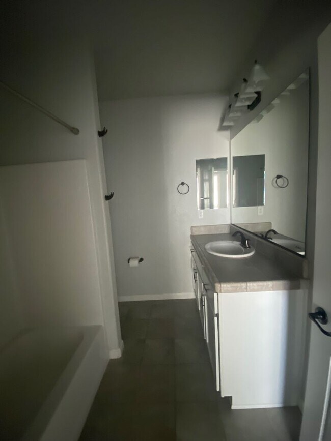 Building Photo - 3935 Hazy Swale Way