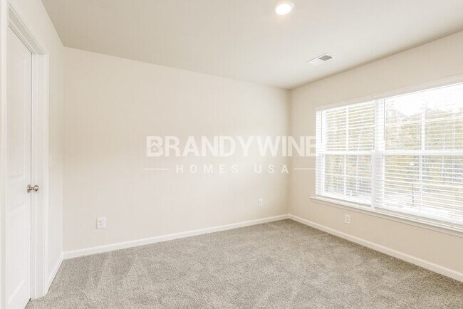 Building Photo - 630 Patmore Dr