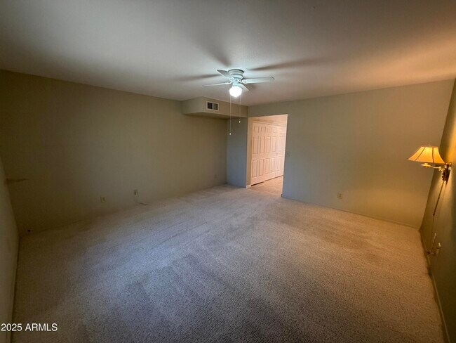 Building Photo - 10402 E Regal Dr