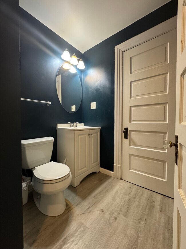 Building Photo - 711 Wilmington Ave