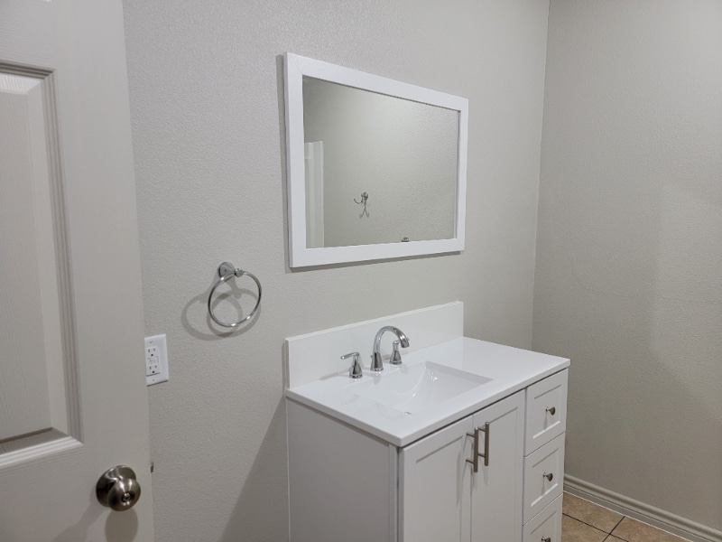 Building Photo - 136 Private Rd