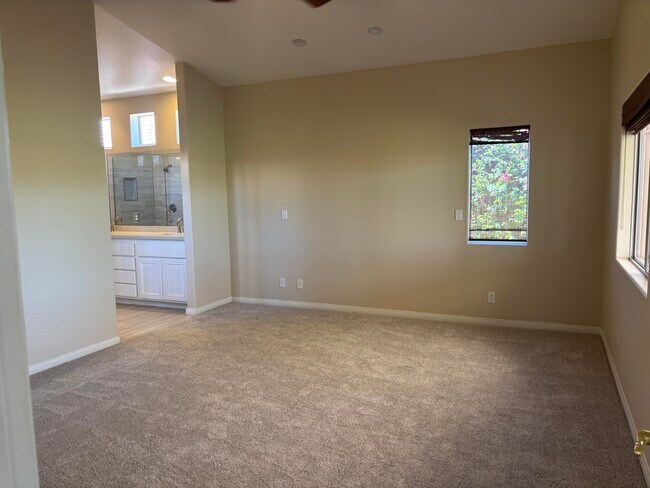Building Photo - 45218 Coeur Dalene Dr