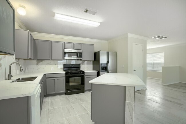 Building Photo - 10506 Sugar Trace Dr