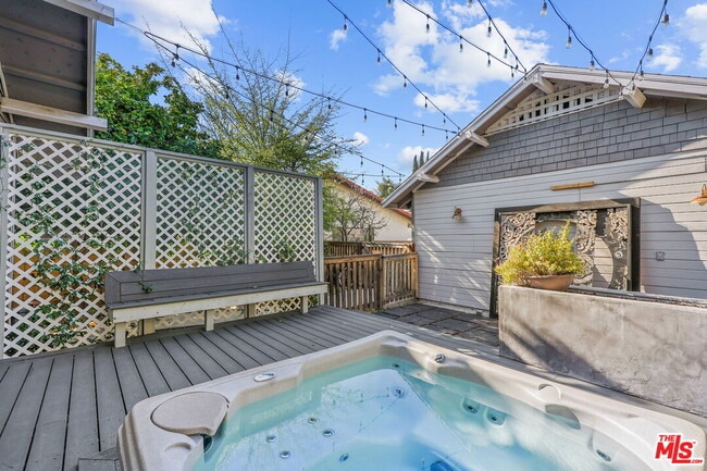 Building Photo - 1453 Hepner Ave