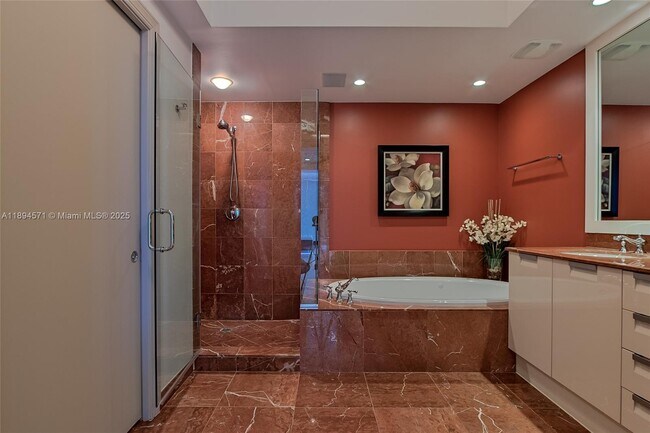 Building Photo - 3535 S Ocean Dr