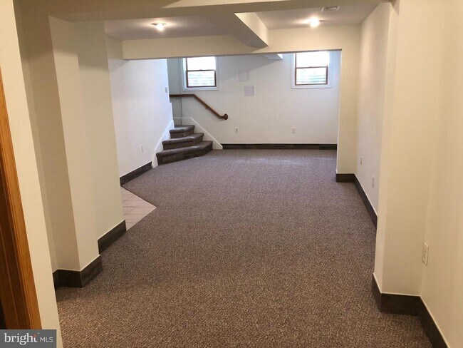Building Photo - 6312 Old Dominion Dr