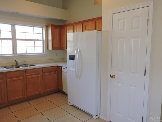 Building Photo - 2513 Gulf Breeze Ave