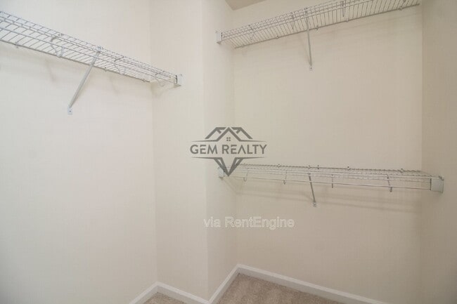 Building Photo - 6184 Belay Dr