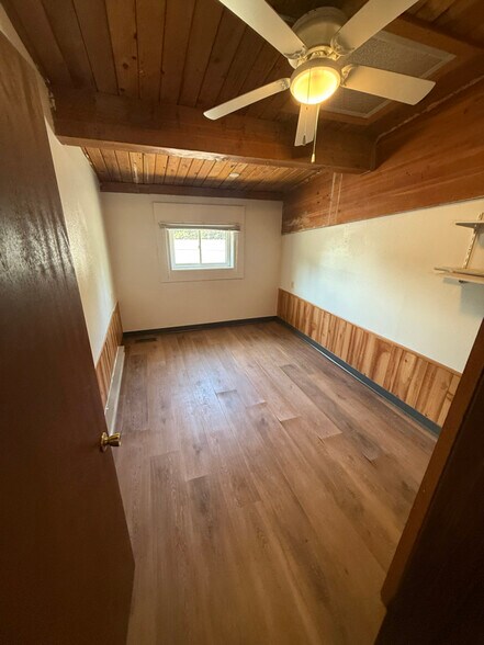 Building Photo - 224 Halsey St
