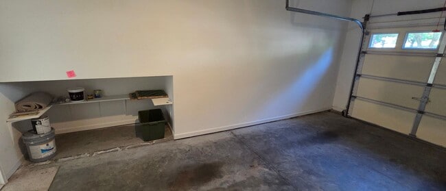 Building Photo - This phenomenal townhome is truly move-in ready!