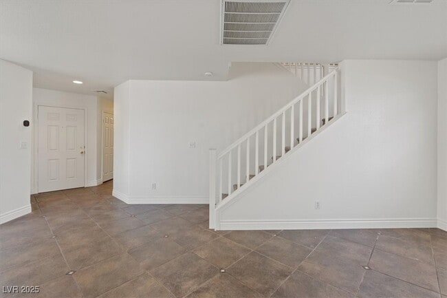 Building Photo - 1676 Victor Hugo Ln