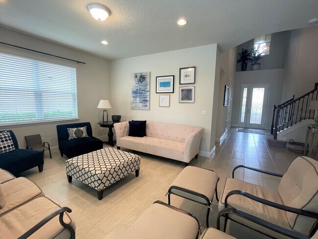 Building Photo - The perfect home waiting for you! FULLY FURNISHED!!