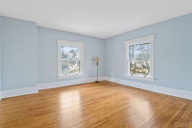 Building Photo - 6 E Union Ave