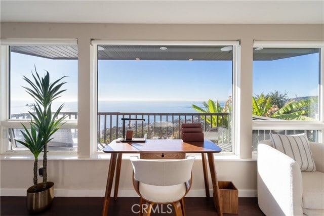 Building Photo - 2192 Crestview Dr