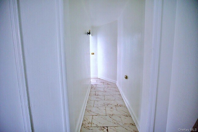 Building Photo - 63 Herriot St