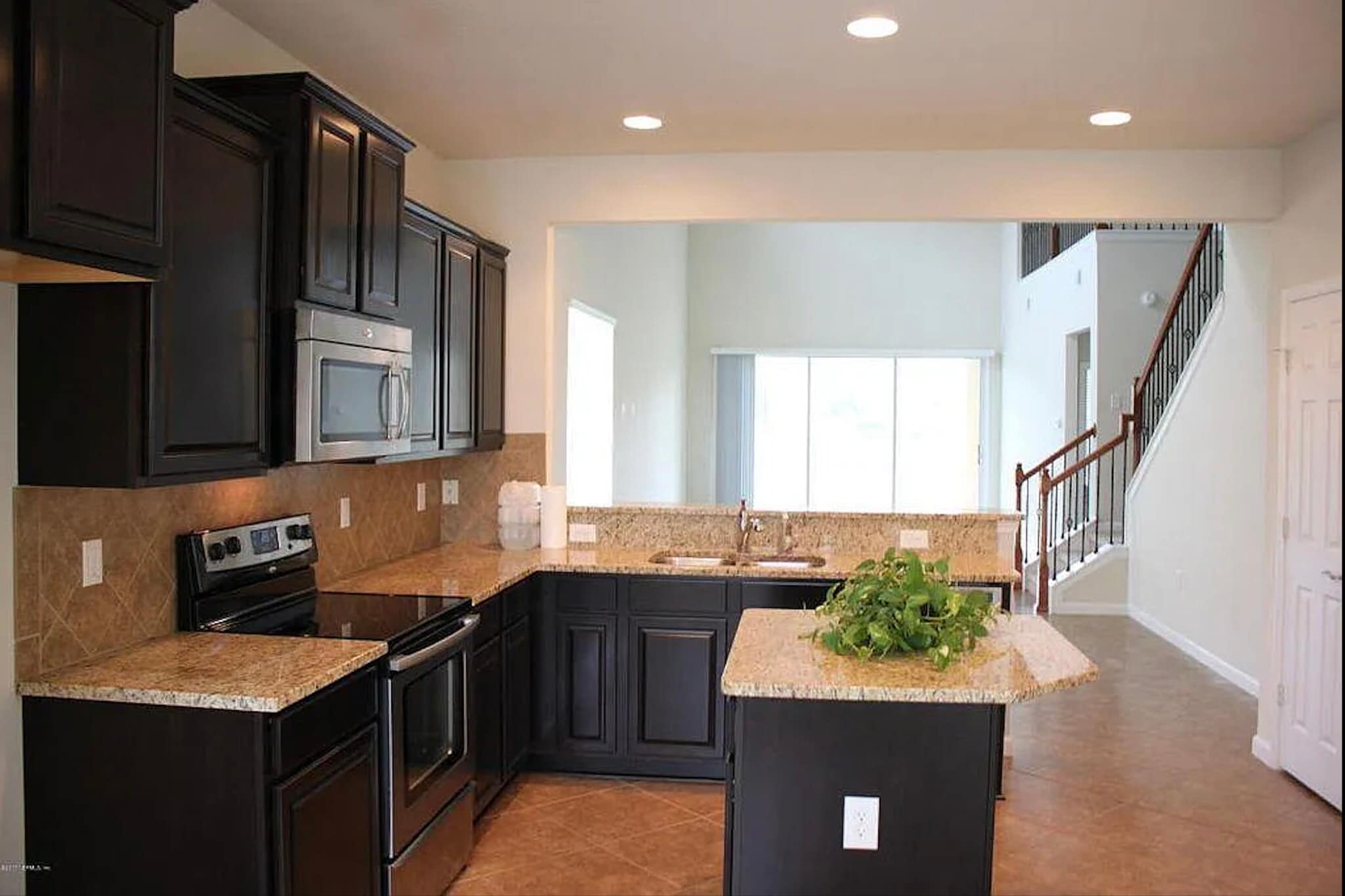 Building Photo - 14159 Mahogany Ave