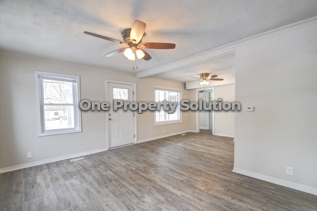 Building Photo - 4589 Hayes St