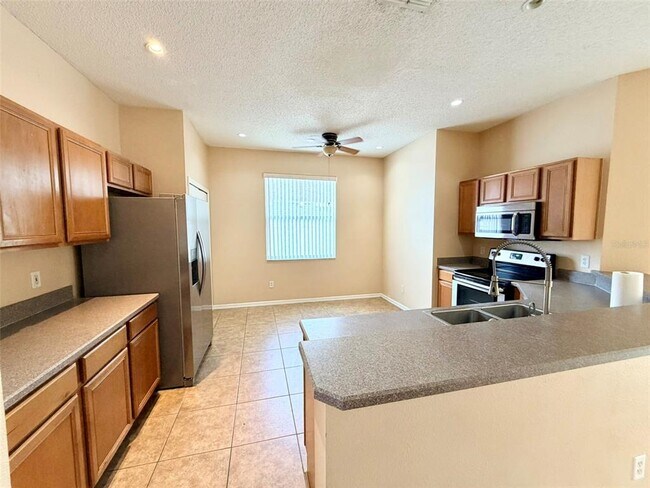 Building Photo - 847 Whispering Cypress Ln