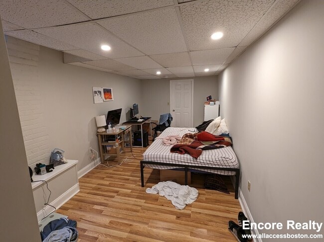 Building Photo - 1185 Commonwealth Ave