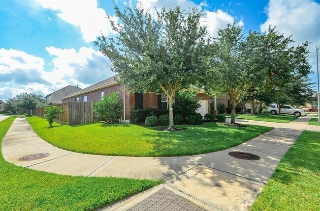 Building Photo - 4107 Elk Bluff Ln