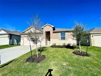 Building Photo - 475 Evergreen Sumac Lp
