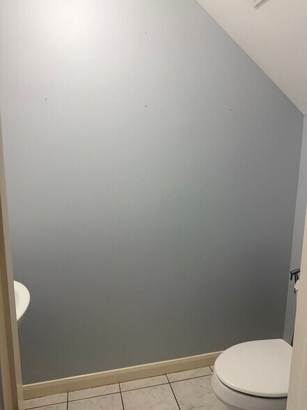 Building Photo - 3204 Coral Ridge Ct