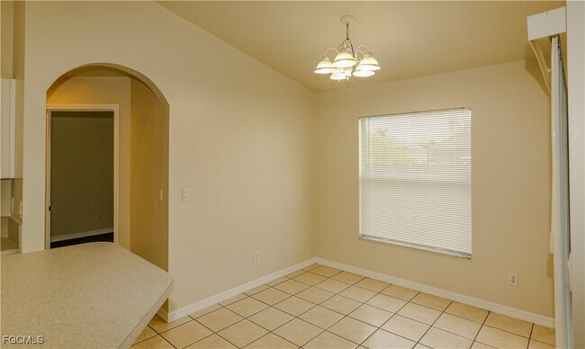 Building Photo - 710 SW 21st Terrace