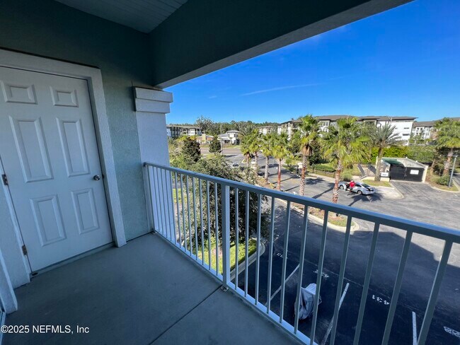 Building Photo - 4908 Key Lime Dr