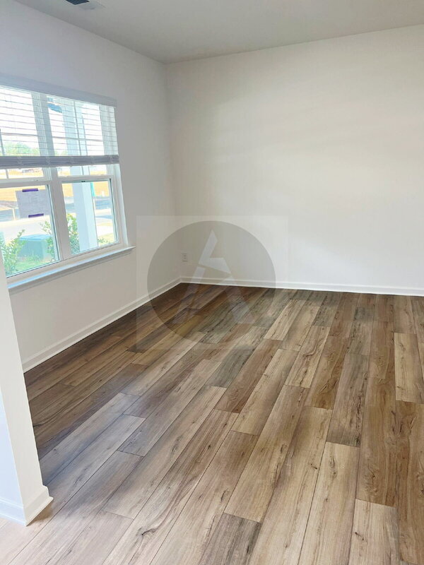 Building Photo - 1420 Hunter Trl