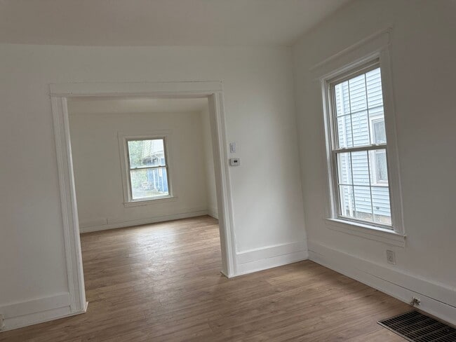 Building Photo - AMINA LLC