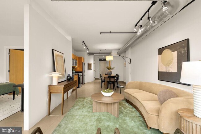 Building Photo - 1133 14th St NW