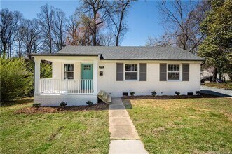 Building Photo - Must view this exquisite 3 bedroom 1 bath brick home. Within 2 miles from Uptown.