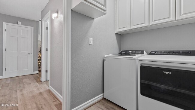 Building Photo - 871 Via Alegre Ln