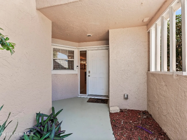 Building Photo - 554 Majorca Ct