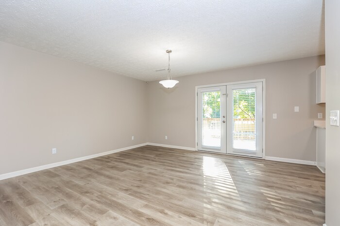 Building Photo - 173 Shiloh Dr