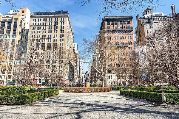 Building Photo - 26 Gramercy Pk S