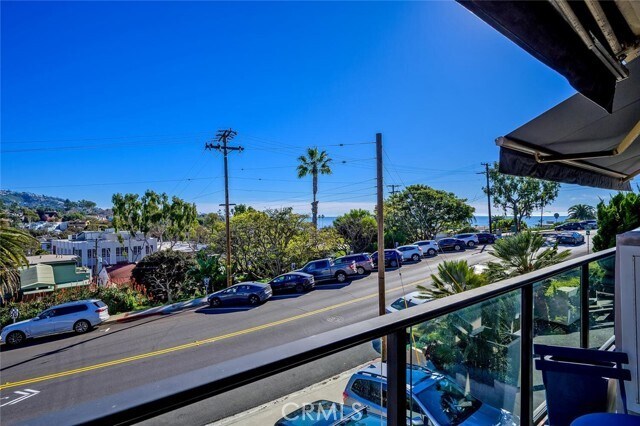 Building Photo - 174 Cliff Dr