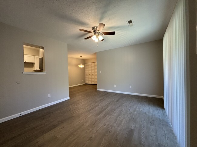 Living Room - 511 Mystic Dr