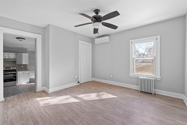 Building Photo - 19 Barclay St