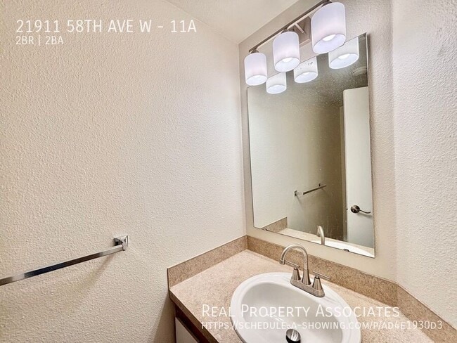 Building Photo - 21911 58th Ave W