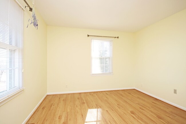 Building Photo - Peaceful & Private Shadwell Mountain Cottage Near I-64 & Pantops