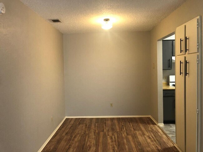Building Photo - 7002 Ivory Key Ct